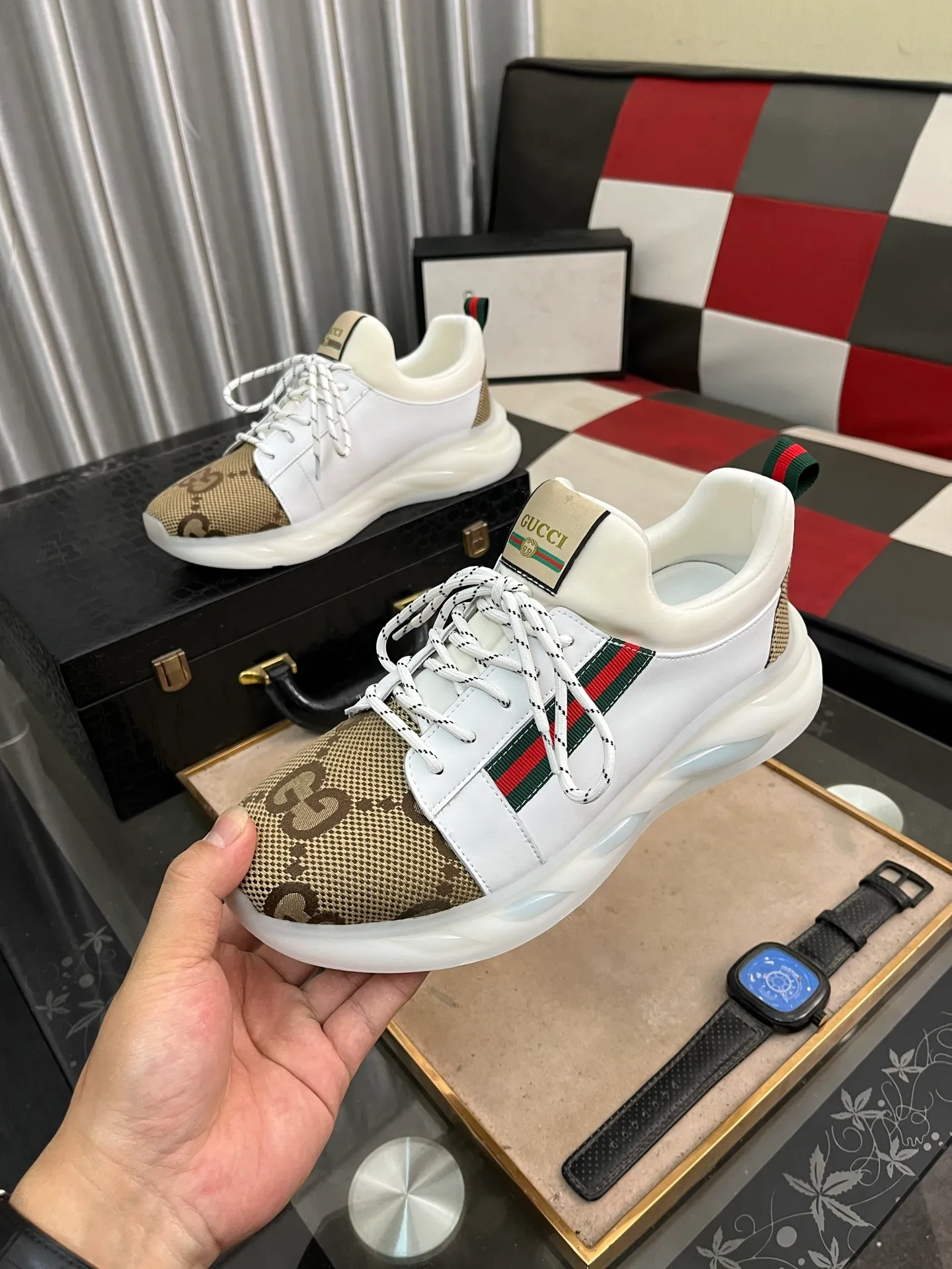 Men's shoes 💰440⌚️⌚️[GUCCI] The latest trendy men's casual shoes, the fabric is made of embossed cowhide imported from Italy, comfortable sheepskin lining + feet, the original outsole is wear-resistant and non-slip, high-level version, size: 38-442️⃣Colors available